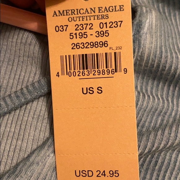 American Eagle Top - Picture 4 of 4